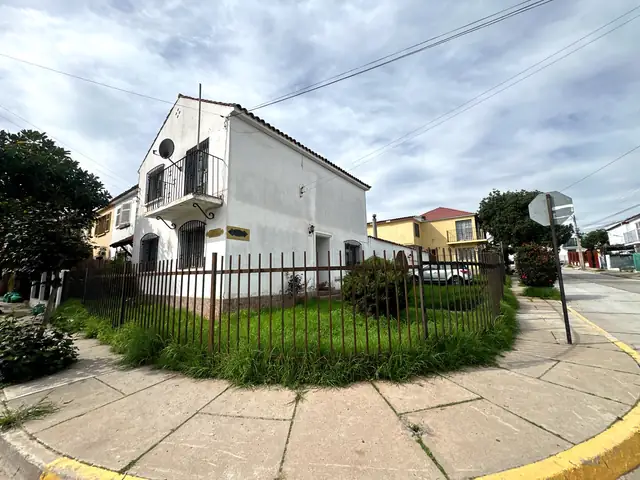 Casa comercial a pasos de Huanhualí, La Serena